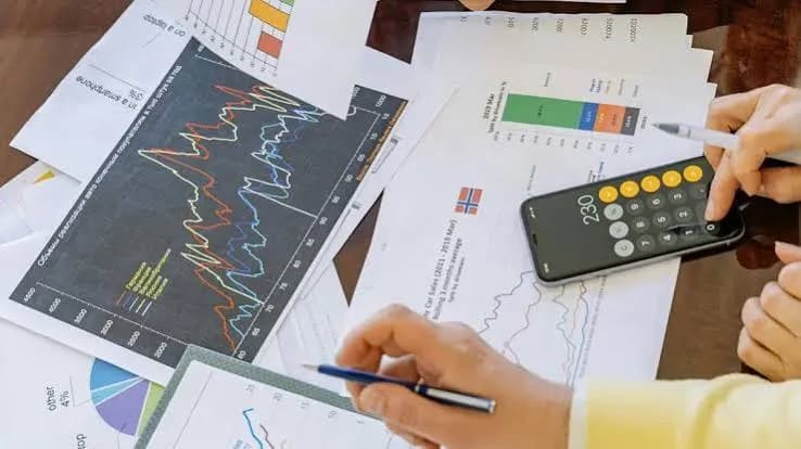 Amortizar o financiamento ou investir o dinheiro?